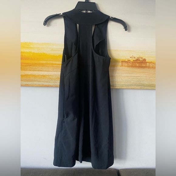 Banana Republic racerback shift dress - Picture 2 of 5